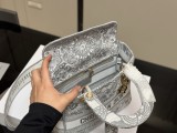 ディオールバッグ DIOR 2025新作 ダイアナ妃バッグ
