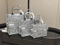 ディオールバッグ DIOR 2025新作 トートバッグ