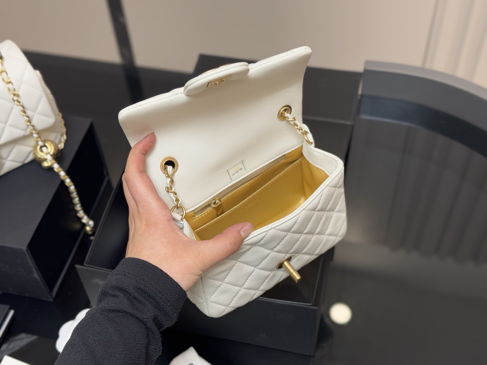 シャネルバッグ CHANEL 2025新作 パケット