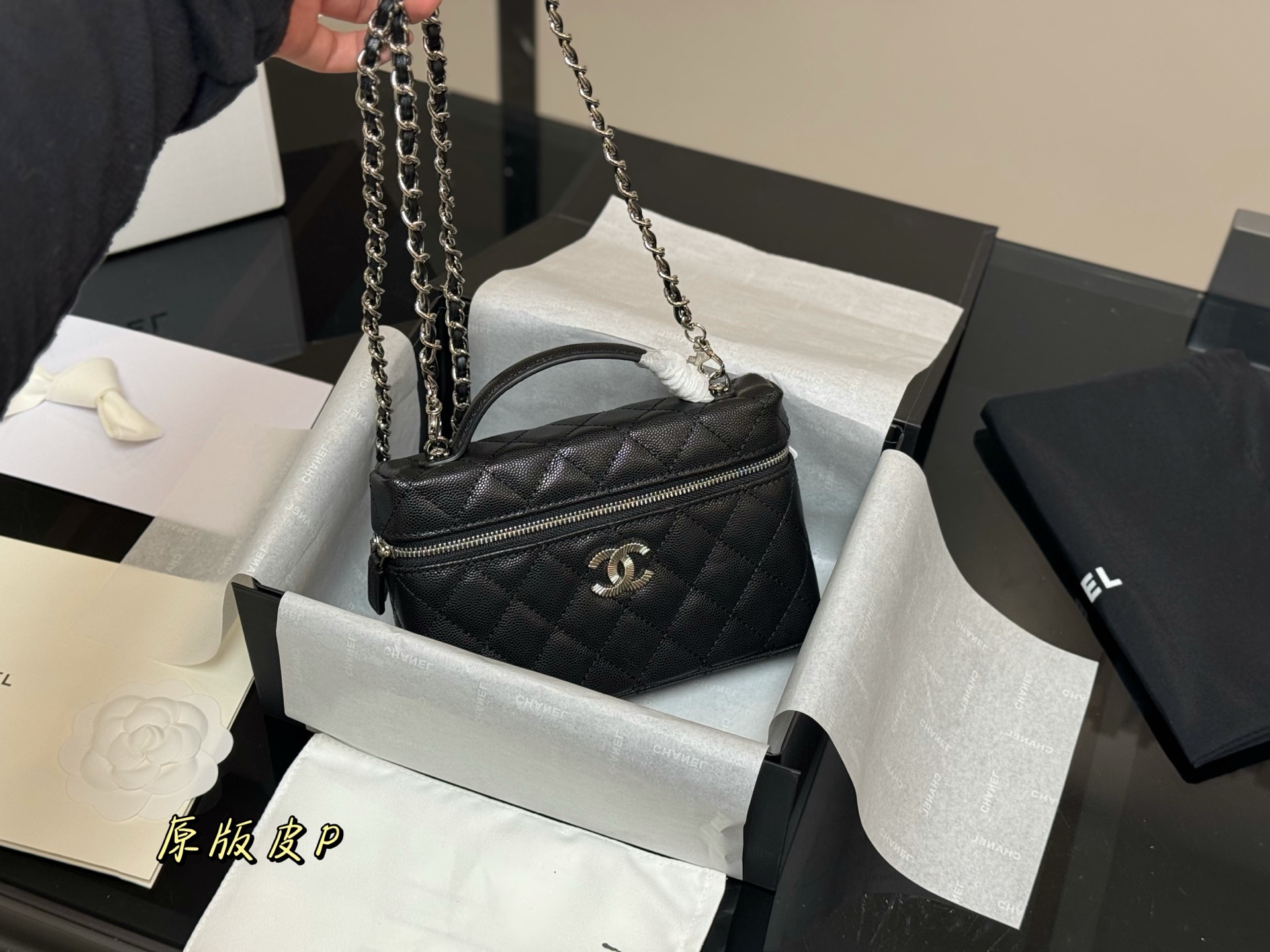 シャネルバッグ CHANEL 2025新作 ショルダーバッグ