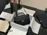 シャネルバッグ CHANEL 2025新作 ショルダーバッグ