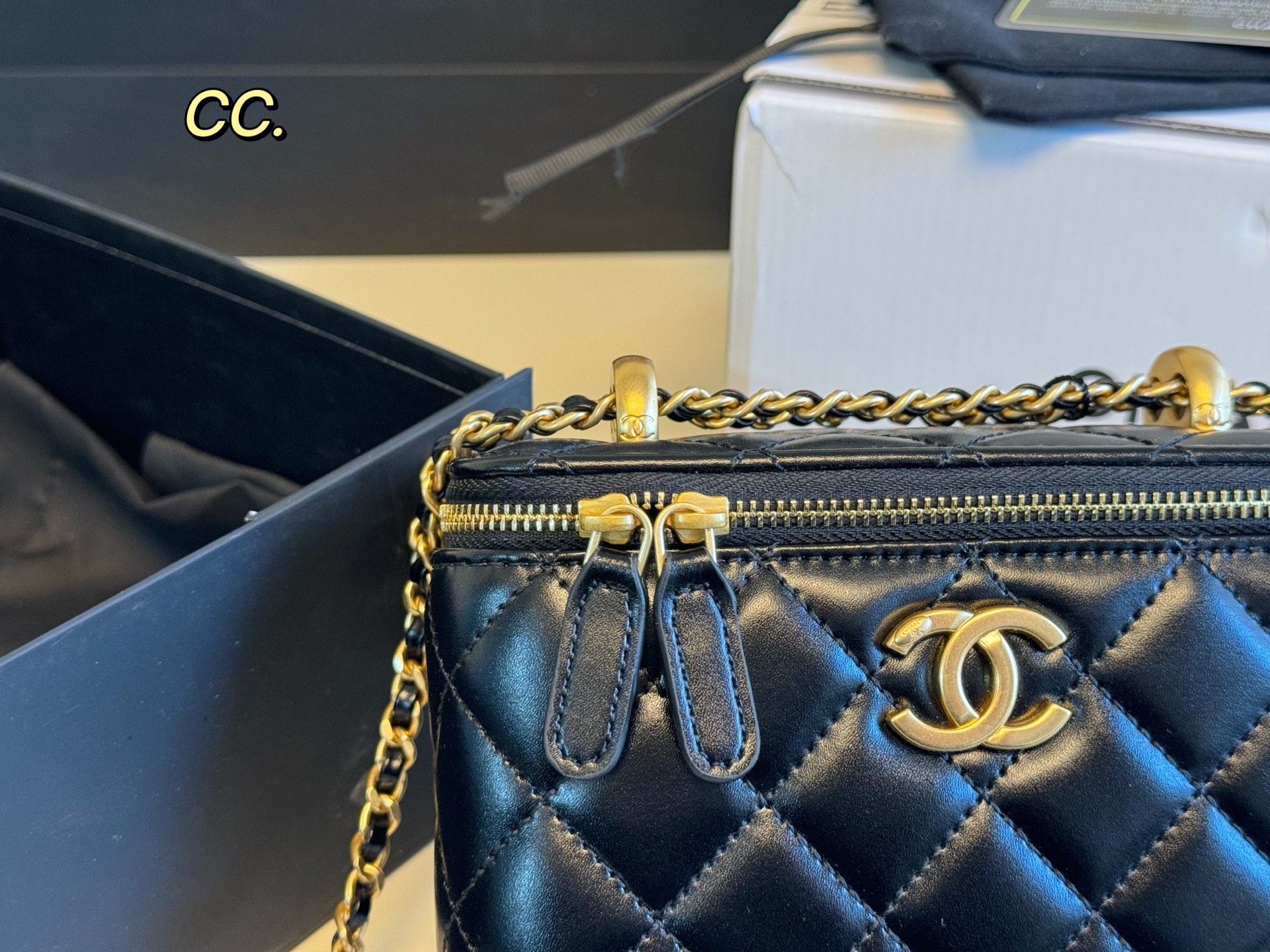 シャネルバッグ CHANEL 2025新作 パケット