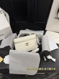 シャネルバッグ CHANEL 2025新作 チェーンバッグ