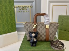 グッチバッグ GUCCI 2025新作 ハンドバッグ