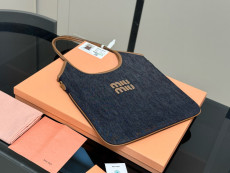 ミュウミュウバッグ Miu Miu 2025新作 トートバッグ