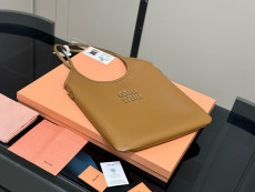 ミュウミュウバッグ Miu Miu 2025新作 トートバッグ