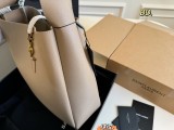 サンローランバッグ Yves Saint Laurent 2025新作 バケットバッグ
