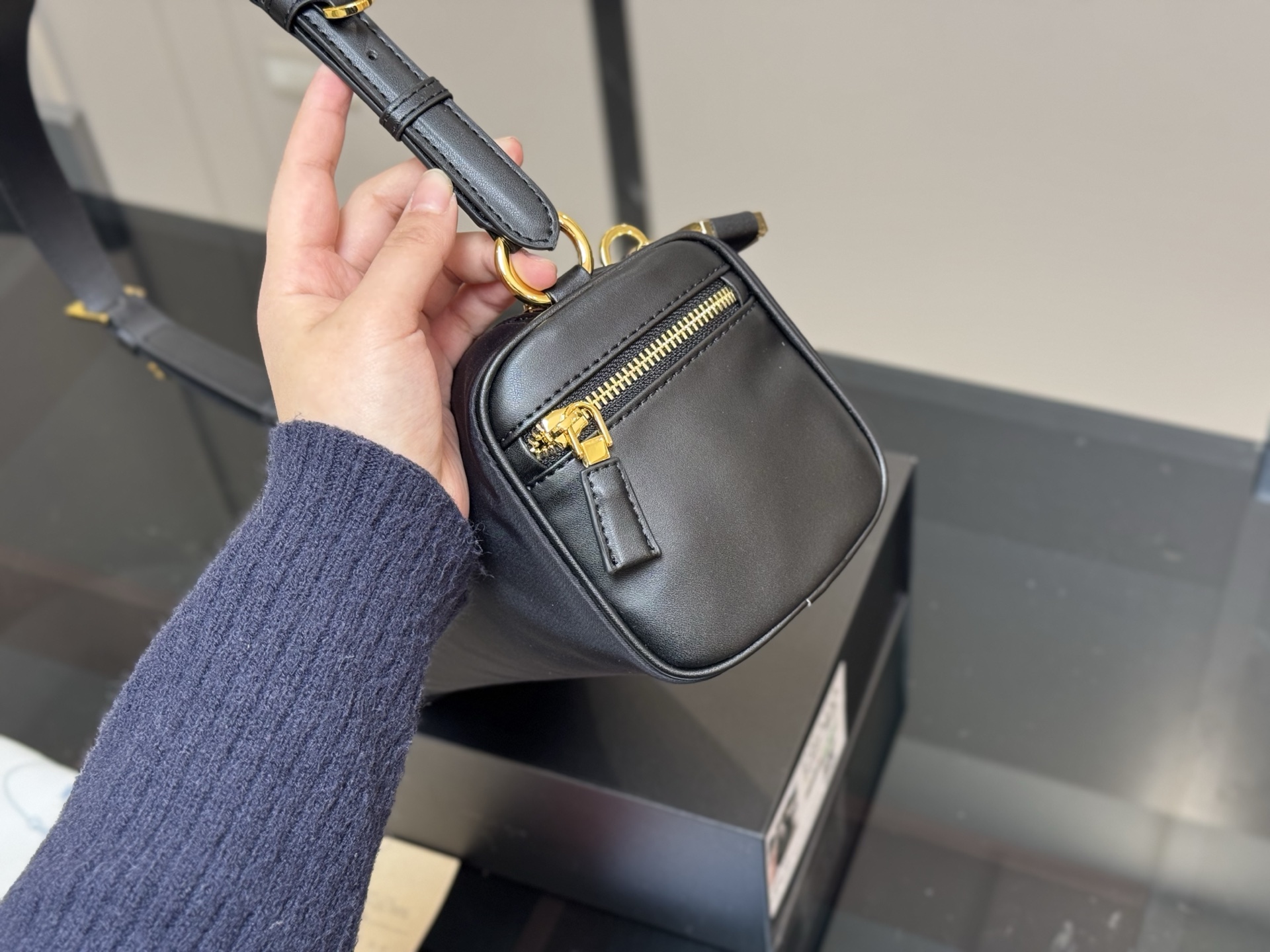 プラダバッグ PRADA 2025新作 ハンドバッグ