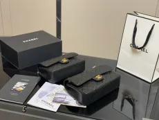 シャネルバッグ CHANEL 2025新作 パケット