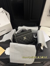 シャネルバッグ CHANEL 2025新作 チェーンバッグ