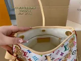 ルイヴィトンバッグ LOUIS VUITTON 2025新作 アンダーアームバッグ