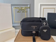 プラダバッグ PRADA 2025新作 メッセンジャーバッグ