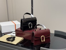 グッチバッグ GUCCI 2025新作 ハンドバッグ