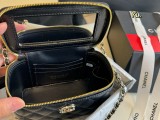 シャネルバッグ CHANEL 2025新作 チェーンハンドバッグ