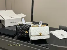 シャネルバッグ CHANEL 2025新作 ハンドチェーンバッグ