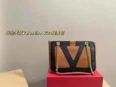 ヴァレンティノバッグ VALENTINO 2025新作 チェーンバッグ