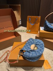 ルイヴィトンバッグ LOUIS VUITTON 2025新作 アンダーアームバッグ