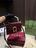 グッチバッグ GUCCI 2025新作 チェーンバッグ