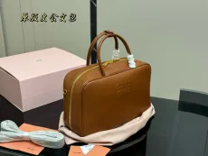ミュウミュウバッグ Miu Miu 2025新作 ブリーフケース