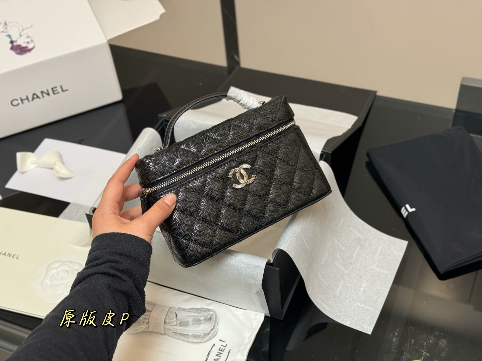 シャネルバッグ CHANEL 2025新作 ショルダーバッグ
