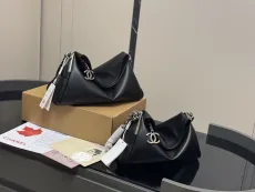シャネルバッグ CHANEL 2025新作 Hobo