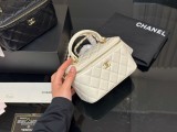 シャネルバッグ CHANEL 2025新作 化粧ポーチ