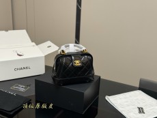 シャネルバッグ CHANEL 2025新作 ハンドバッグ