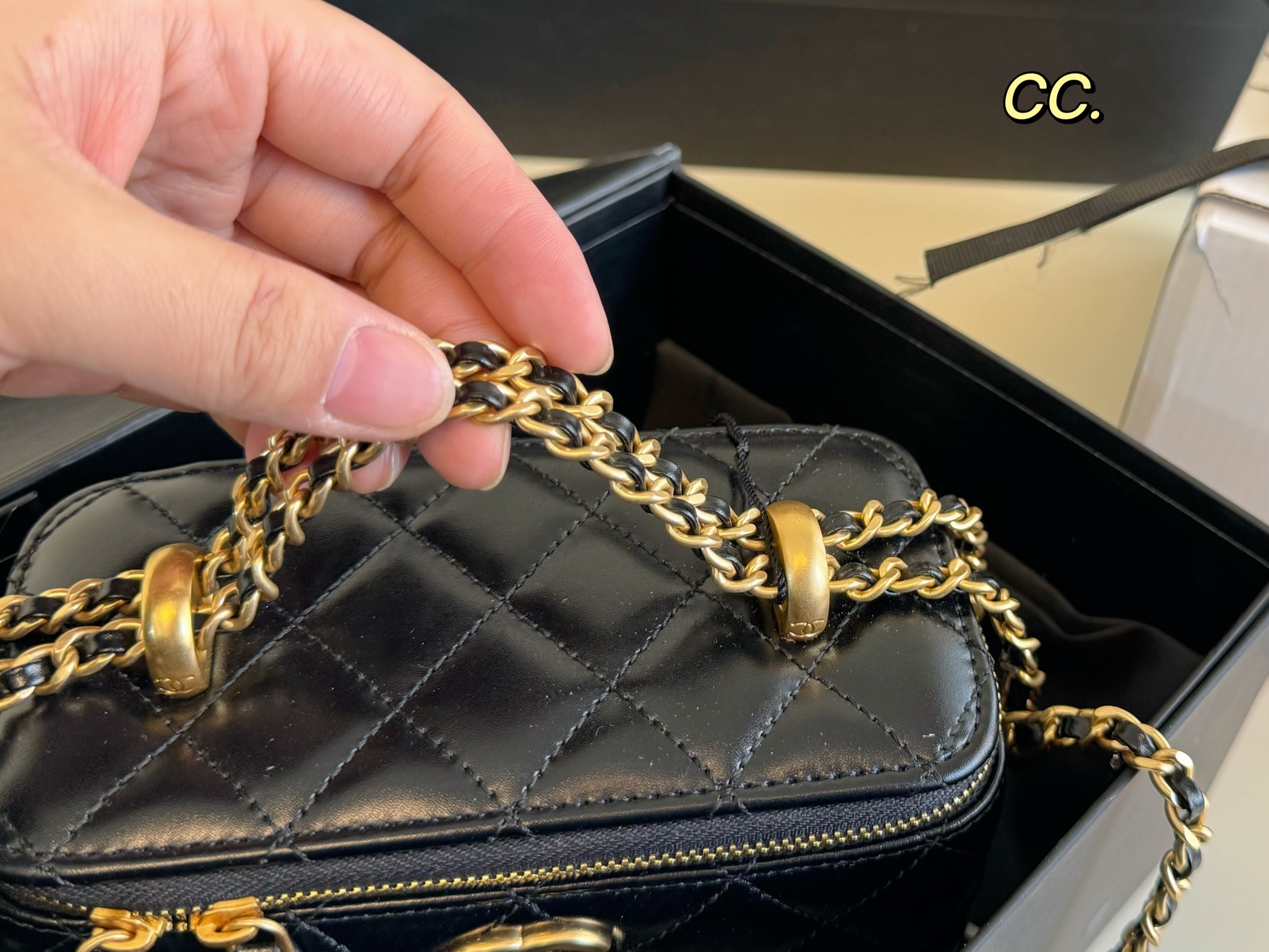 シャネルバッグ CHANEL 2025新作 パケット
