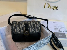 ディオールバッグ DIOR 2025新作 メッセンジャーバッグ