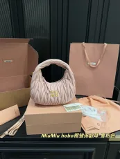ミュウミュウバッグ Miu Miu 2025新作 ハンドバッグ