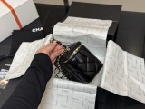 シャネルバッグ CHANEL 2025新作 化粧ポーチ