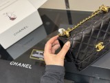 シャネルバッグ CHANEL 2025新作 ハンドチェーンバッグ