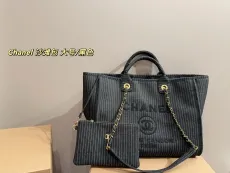 シャネルバッグ CHANEL 2025新作 ハンドバッグ