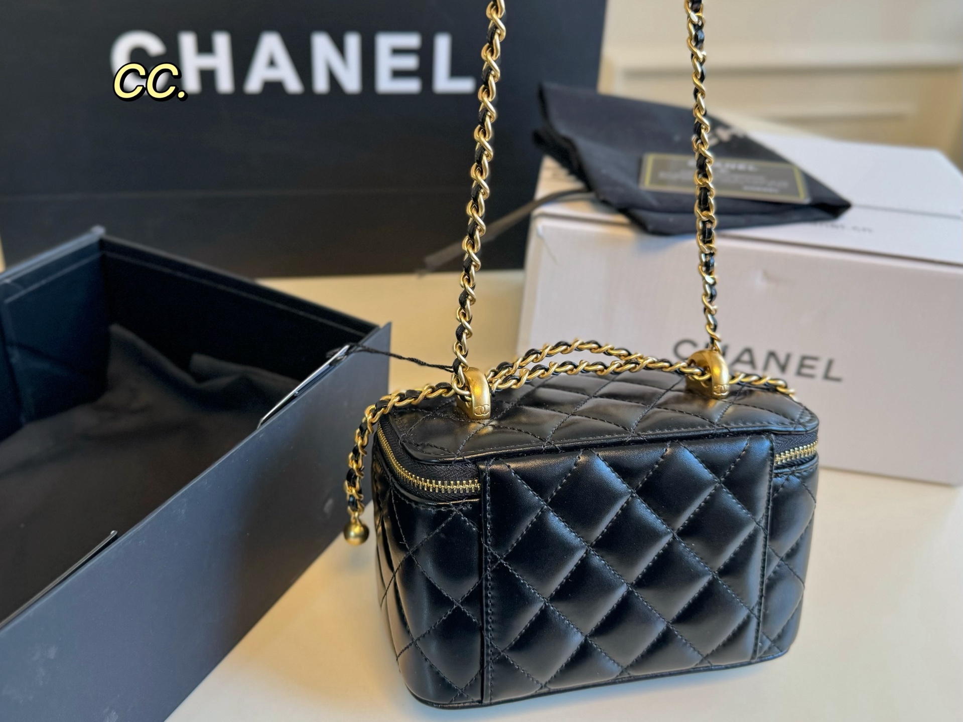 シャネルバッグ CHANEL 2025新作 パケット