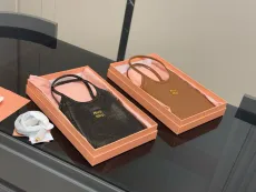 ミュウミュウバッグ Miu Miu 2025新作 トートバッグ