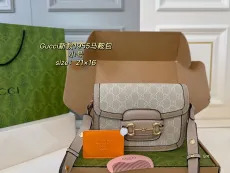 グッチバッグ GUCCI 2025新作 サドルバッグ