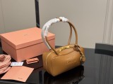 ミュウミュウバッグ Miu Miu 2025新作 ブリーフケース