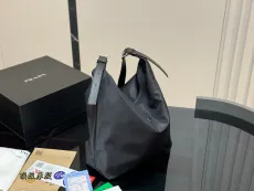 プラダバッグ PRADA 2025新作 トートバッグ
