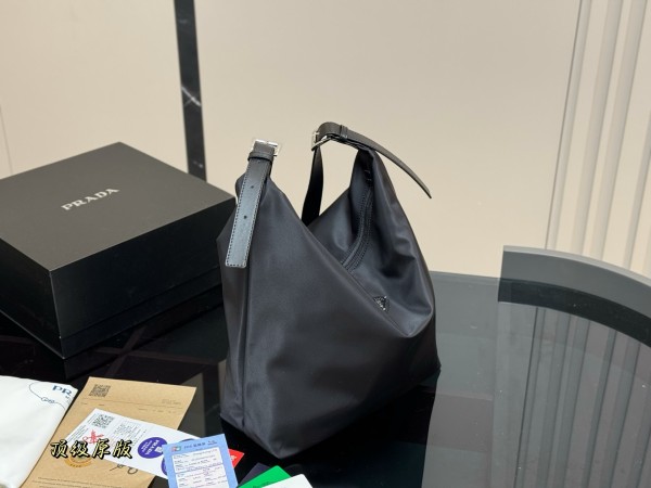 プラダバッグ PRADA 2025新作 トートバッグ
