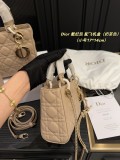 ディオールバッグ DIOR 2025新作 ダイアナ妃バッグ