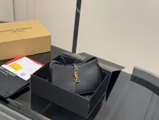 サンローランバッグ Yves Saint Laurent 2025新作 アンダーアームバッグ