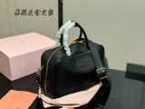 ミュウミュウバッグ Miu Miu 2025新作 ブリーフケース