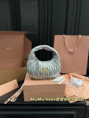 ミュウミュウバッグ Miu Miu 2025新作 ハンドバッグ