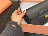 ミュウミュウバッグ Miu Miu 2025新作 クロスボディバッグ