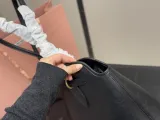 ミュウミュウバッグ Miu Miu 2025新作 トートバッグ