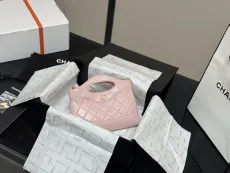 シャネルバッグ CHANEL 2025新作 ハンドバッグ
