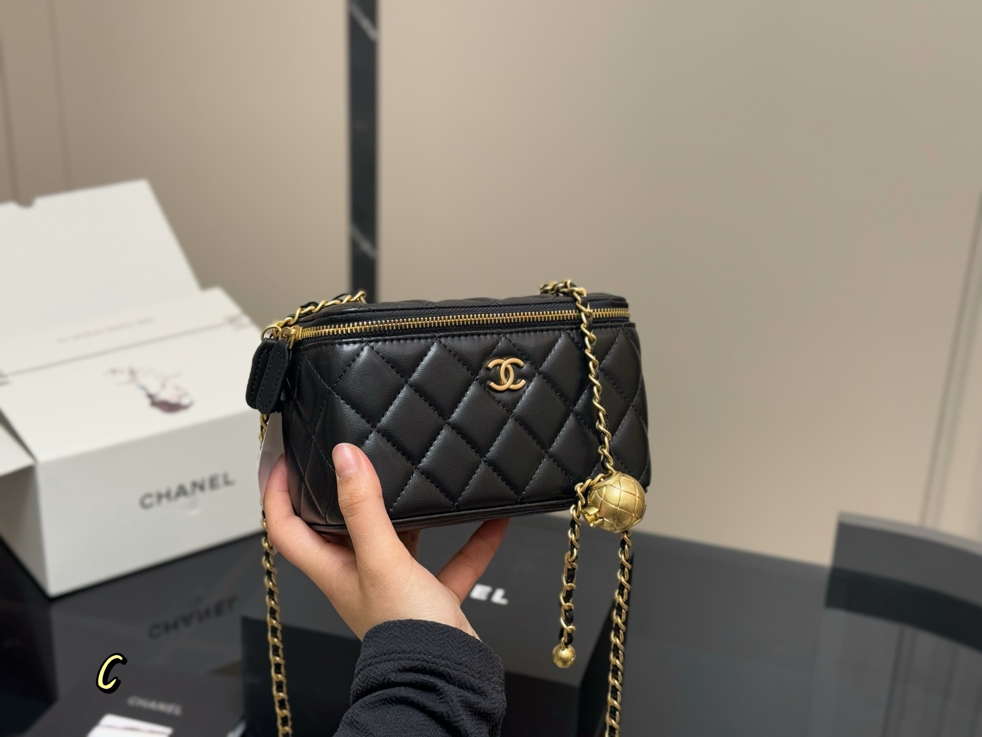 シャネルバッグ CHANEL 2025新作 パケット