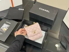 シャネルバッグ CHANEL 2025新作 小さなハンドバッグ