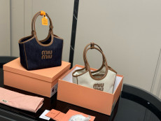 ミュウミュウバッグ Miu Miu 2025新作 トートバッグ