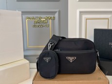 プラダバッグ PRADA 2025新作 カメラバッグ